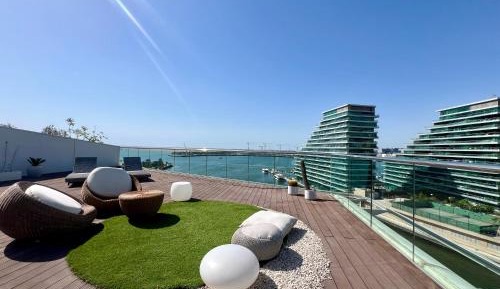Three-Bedroom Apartment with Ocean View