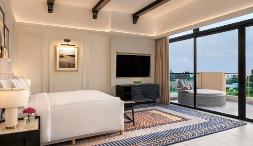 Two-Bedroom Suite with Club Benefits - Beachfront