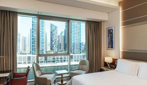 Superior King Room with Canal and Bay View (Complimentary Shuttle to Dubai Mall, Business Bay Metro Station & Kite Beach)