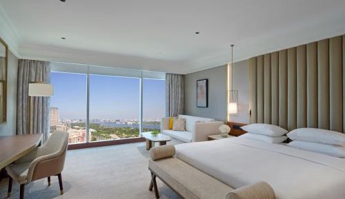 Grand Ambassador Christmas Suite
