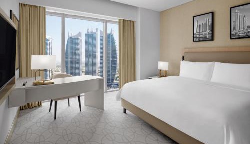 Premier City View Room, King bed and Sofa bed, Including direct access to Dubai Marina Mall & Marina Walk