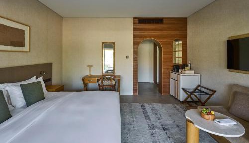 King Room with Garden View