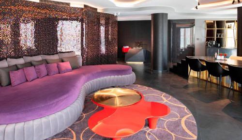 Fantastic 1 Bedroom Suite, 1 King with Private Terrace - includes 3 hours of Free Flow of Selected Drinks