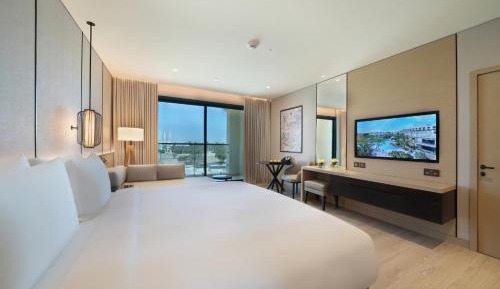 Guest Room with Balcony - King Bed New Wing