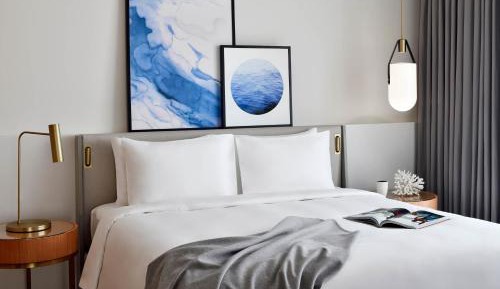 Marina View Deluxe Room King
