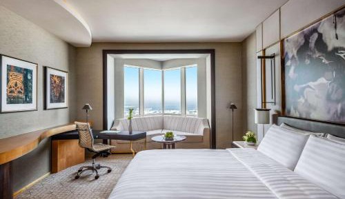 Deluxe King Room with Sea View