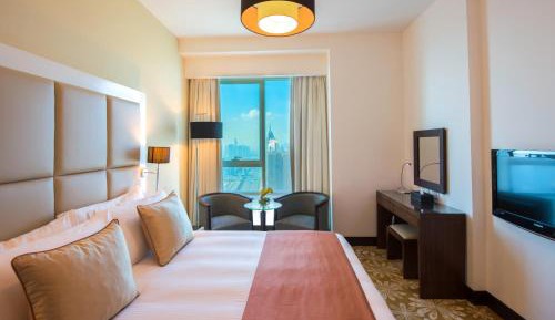 Staycation Package - Deluxe Two Bedroom Apartment, Set Menu Dinner Included
