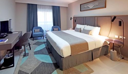 Executive Suite with Balcony Lagoon & Pool ViewView