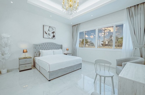 Dubai Villa | LUX White Modern Villa