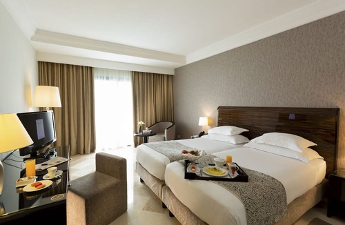 Les Berges du Lac Hotel | Concorde Paris