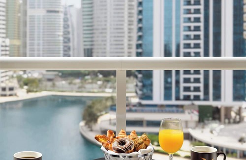 Jumeirah Lake Towers Hotel | Mövenpick Hotel Jumeirah Lakes Towers