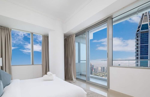 Dubai Apartment | LUX The Sky View Suite Dubai Marina
