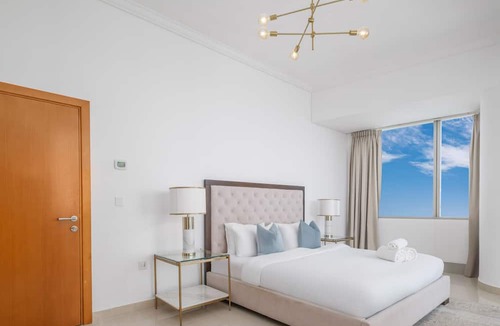 Dubai Apartment | LUX The Sky View Suite Dubai Marina