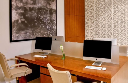 Garhoud Hotel | Grand Mercure Dubai City