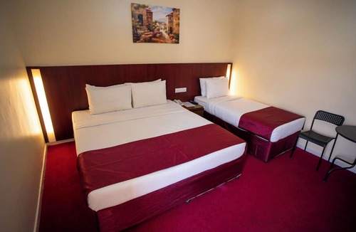 Al Sabkha Hotel | Al Karnak Hotel