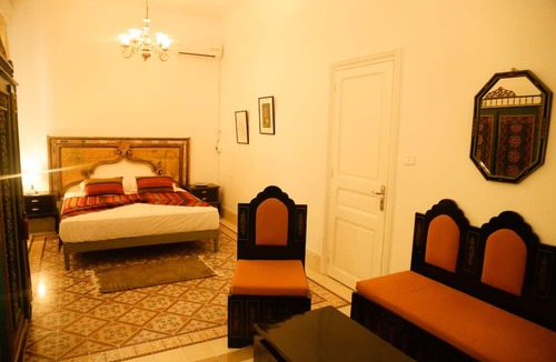 Jeanne d'Arc House | Villa Les Palmes
