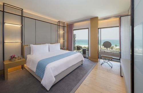 Dubai Resort | Bluewaters Beach hotel