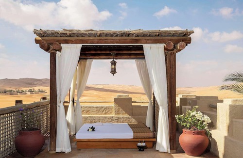 Mahdar Bin Usayyan Hotel | Qasr Al Sarab Desert Resort by Anantara