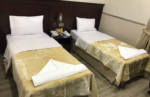 Al Sabkha Hotel | Ana Palace Hotel