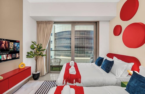 Madinat Zayed Apartment | Amazing Flat Palm Jumeirah View