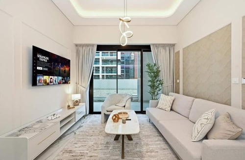 Nad Al Sheba Apartment | 221Bloomfields Grandr2BRAzizi Riviera 67