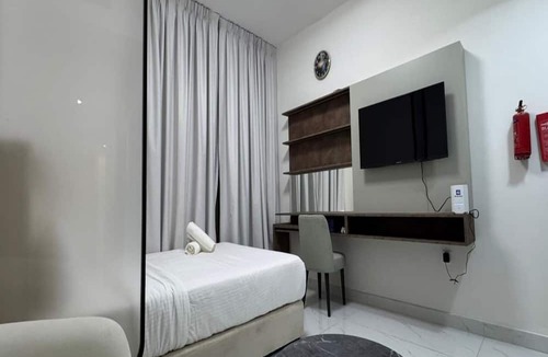 Jebel Ali Hotel | Luxury Apartment with Pool Gym