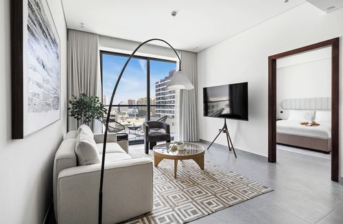 Al Satwa Apartment | Stylish 1BR Near Museum of the Future
