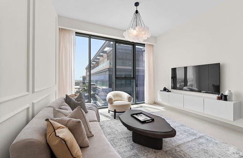 Al Safa Apartment | 2BR M Peaceful Yet Central Dubai