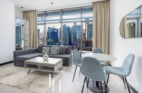 Business Bay Apartment | LUX 15 Northside Burj Khalifa View Suite