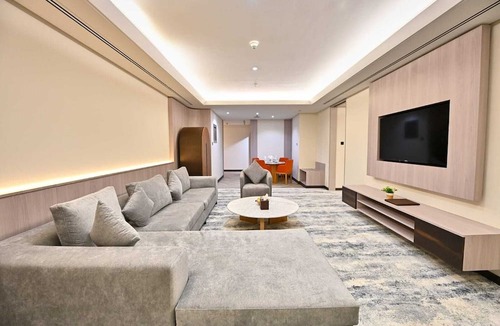 Bur Dubai Hotel | Pavilion Palace Hotel