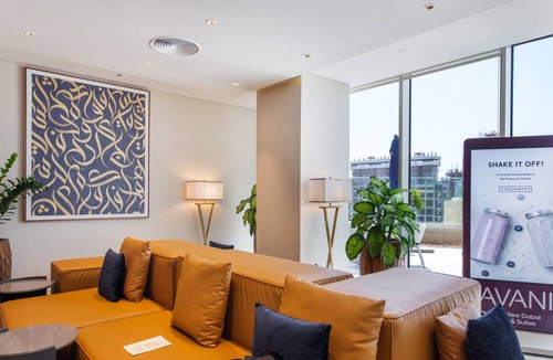 Dubai Media City Apartment | Maison Privee - Chic Coastal Escape w/Sea Views on Palm Entry
