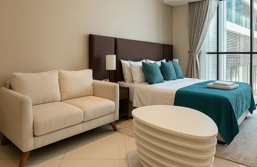 Palm Jumeirah Apartment | Happy Dom Palm