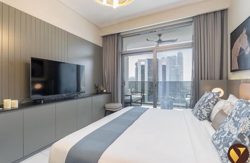 Madinat Zayed Apartment | MAG318 Lux Burj Khalifa Walk Pool View