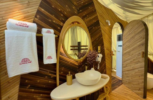 Umm al Quwain Hotel | LUXEGLAMP