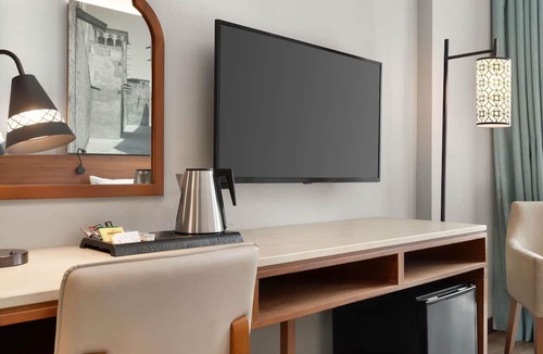 Al Sabkha Hotel | Ibis Styles Dubai Gold District