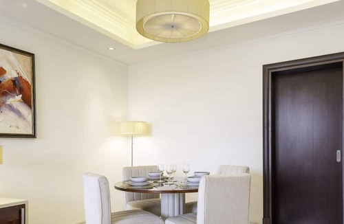 Palm Jumeirah Apartment | LUX The Grandeur Palm Garden View Suite