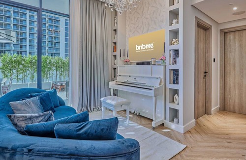 Jumeirah Village Circle Apartment | bnbme | Oxford Terraces | 1BR + Study Room
