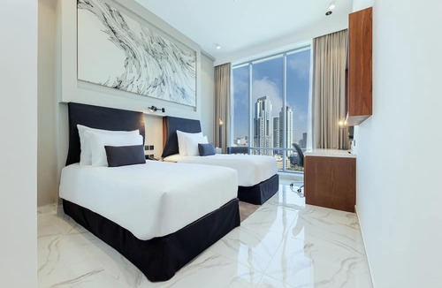 Jumeirah Village Circle Hotel | Holiday Inn Dubai Jumeirah Village Circle by IHG