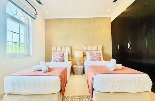 Jumeirah Park Villa | Venduras - 3BR Villa in Jumeirah Park