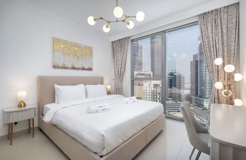 Madinat Zayed Apartment | Direct Dubai Mall Access Downtown Boulev