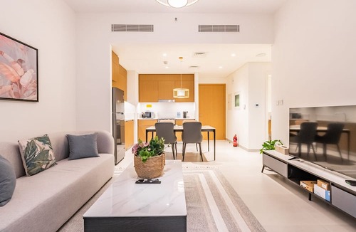 Dubai Apartment | Creek Beachfront Heaven 1BR Luxe Harbor