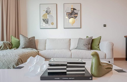 Dubai Marina Apartment | Modern 2BR HighFloor Haven - Vida Marina