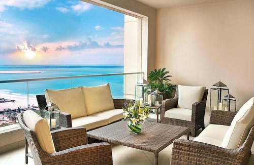 Dubai Marina Resort | Al Habtoor Grand Resort, Autograph Collection®