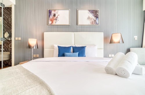 Business Bay Apartment | Polished 3BR at DAMAC Towers by Paramount A Business Bay