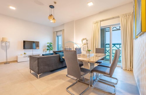 Discovery Gardens Apartment | Quick Metro Access 2BR,Short 15-Minute Drive to Ibn Battuta Mall