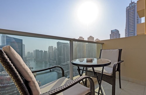 Dubai Marina Apartment | Spacious Studio in The Address Residences Dubai Marina by Deluxe Holiday Homes