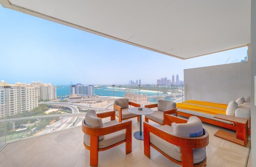 Palm Jumeirah Apartment | Fascinating 1BR with Burj Arab View at FIVE Palm