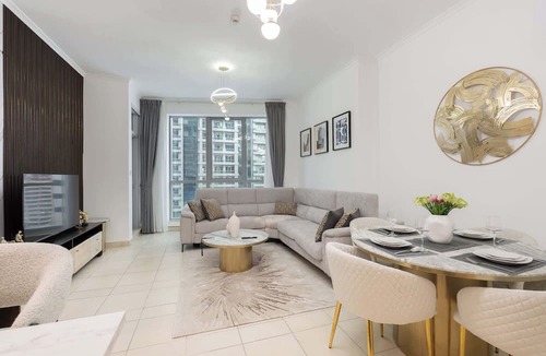 Dubai Marina Apartment | Free housekeeping visits during your stay - StayShort - Contemporary 1BR Escape for 4 in Dubai Marina