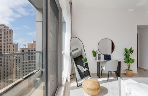 Dubai Marina Apartment | Restful 2BR at Dubai Marina