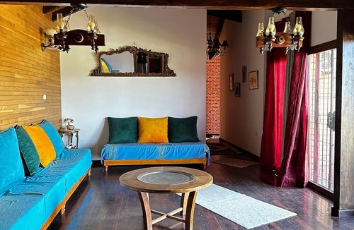 Ben Khalled Ski Chalet | Chalet Essanya